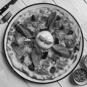 Pugliese Burrata Pizza