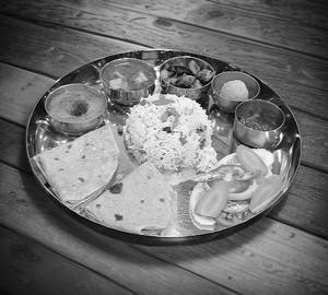 North indian veg thali meals