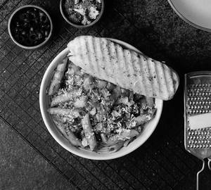 Veg Schezwan Penne Pasta