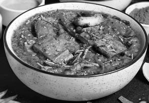 Tawa Soya Chaap In Gravy