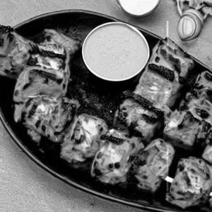 Murg Lasuni Tikka