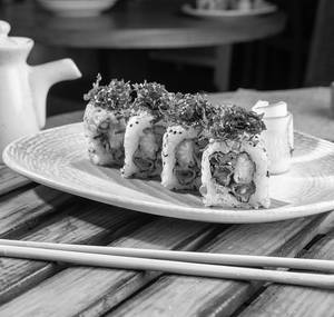 Crispy Vegetable With Crunchy Sesame Spinach