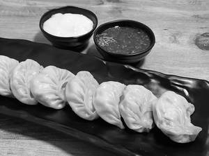 Chicken Steamed Momos [7 Pieces]