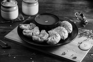 Veg Pan Fried Momos [6 Pc]
