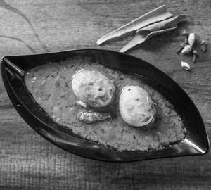 Egg Masala Gravy [2 Eggs]