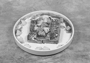 French Toast With Seeds And Fresh Fruits