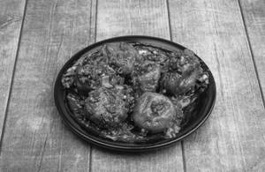 Veg Chilli Gravy Momos