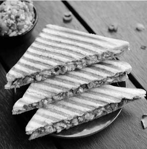 Grilled Paneer Capsicum Sandwich