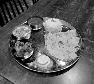 Ghar Wali Thali