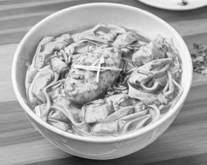 Egg Chicken Gravy Noodles