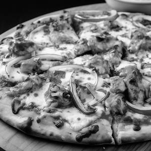 Chicken creamy pizza