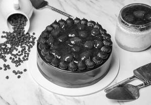 Belgium Chocolate Strawberry Cake [650gms]