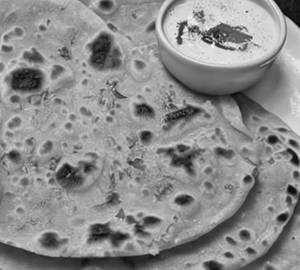 Aloo Puthina Paratha