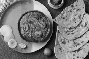 Chaap Butter Masala + Any Choice Of Bread + Salad + Pickle