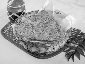 2 Methi Tawa Paratha