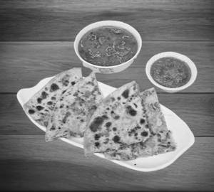 Aloo Pyaz Paratha Combo