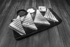 Grilled Paneer Sandwich
