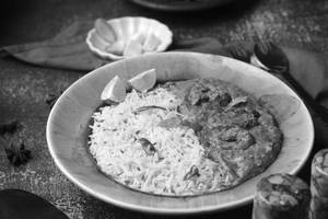 Chaap Butter Masala Rice Bowl + Pickle + Salad