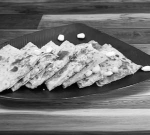 Aloo Pyazz Corn Paratha