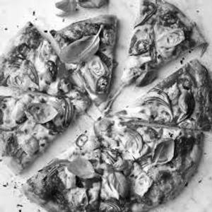 Schezwan Non Veg Pizza Chicken