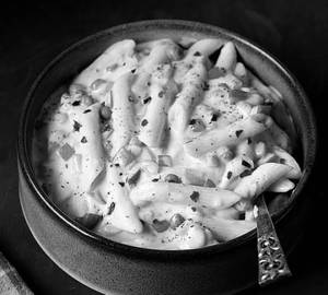 White Sauce Pasta Veg