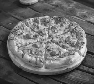 Single Cheese Margherita Pizza 9 Inch With Pepsi Soft Beverage ( 400 Ml )