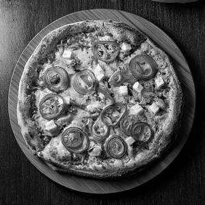 Kadhai Paneer Pizza