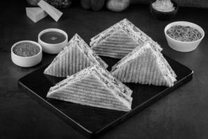 Bluff Master Cheesy Grill Sandwich [Serve - 2]