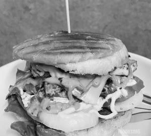 Tandoori Paneer Burger