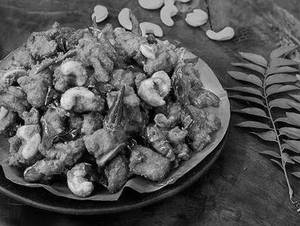 Kaju Chicken Pakodi