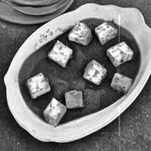 Diced Paneer In Hot Garlic Sauce