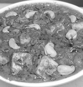 Kaju Paneer Curry