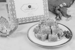 Besan Chikki