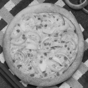 Cheesy Onion Pizza