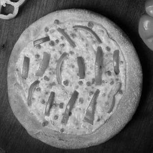 Cheesy Capsicum Pizza