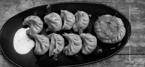 Veg Schezwan Momos