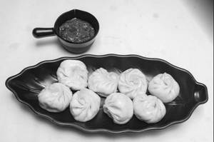 Classic Veg Steamed Momos