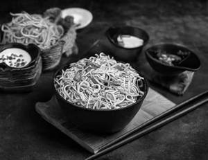 Egg Hakka Noodles