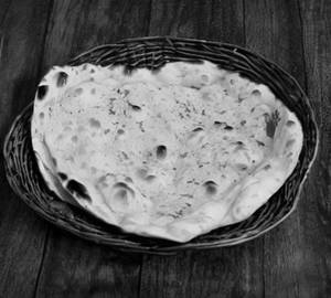 Kothmir Butter Naan