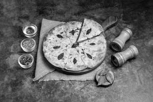 Cheese And Basil Margherita Pizza