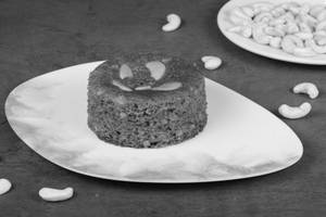 Carrot & Cashew Mini Tea Cake