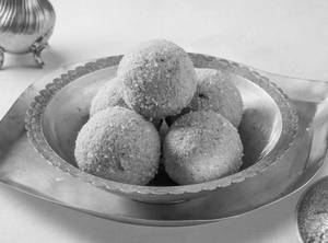 Besan Ladoo