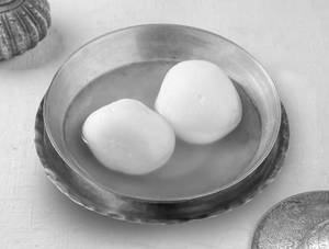 Rasgulla (2 pieces)