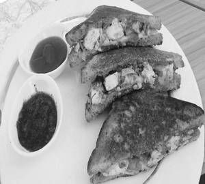 Tandoori Paneer Sandwich