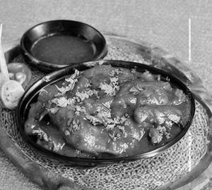 Chicken in Choice of Sauce