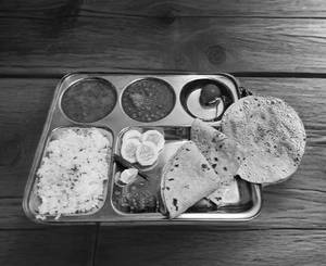Baithak Regular Thali