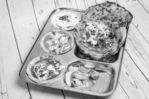 Paneer Chur Chur Naan thali