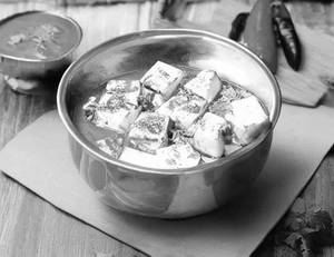 Dum Paneer Kali Mirch