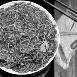 Spicy Kolkata Style Noodles: Chicken