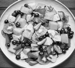 FRESH FRUIT SALAD